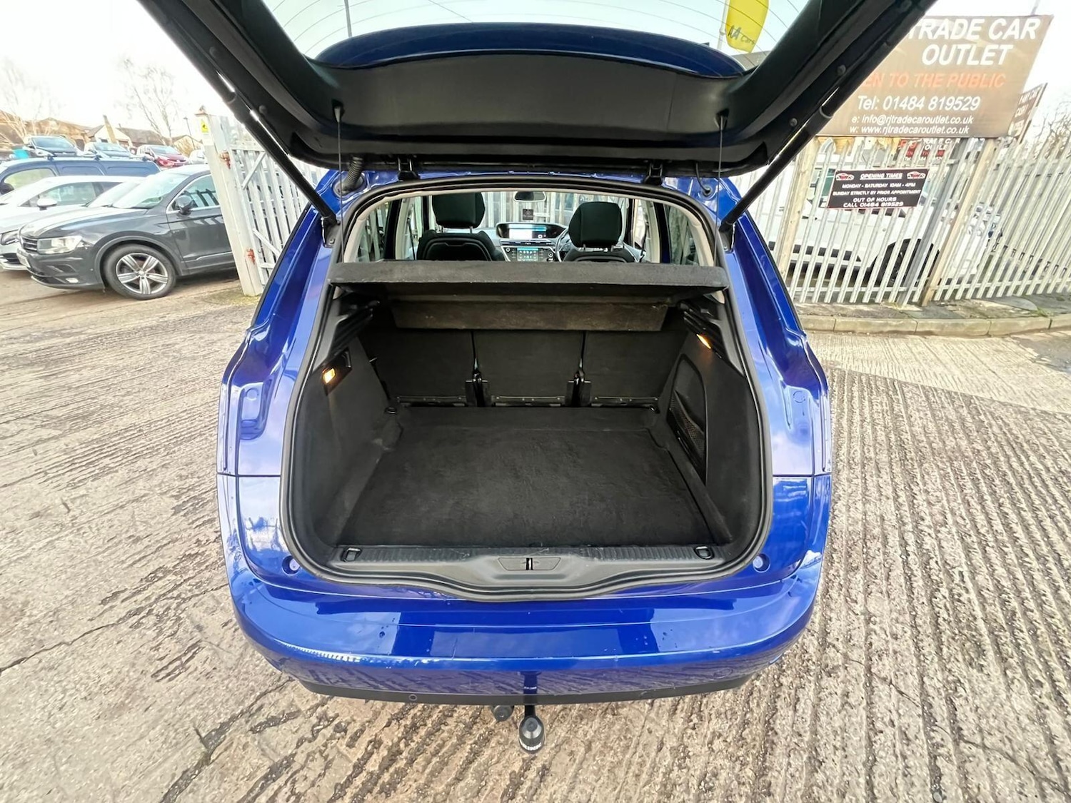 Used Citroen C4 Picasso 2018 for sale - 76976438: Photo 27