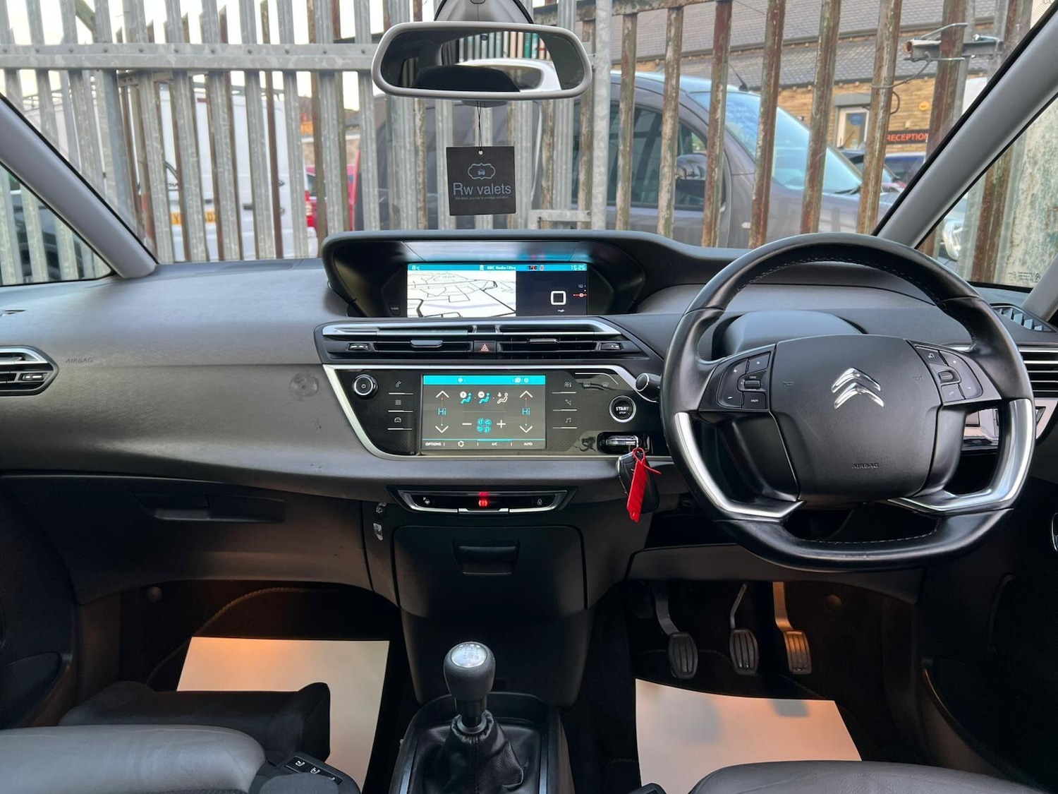 Used Citroen C4 Picasso 2018 for sale - 76976438: Photo 32