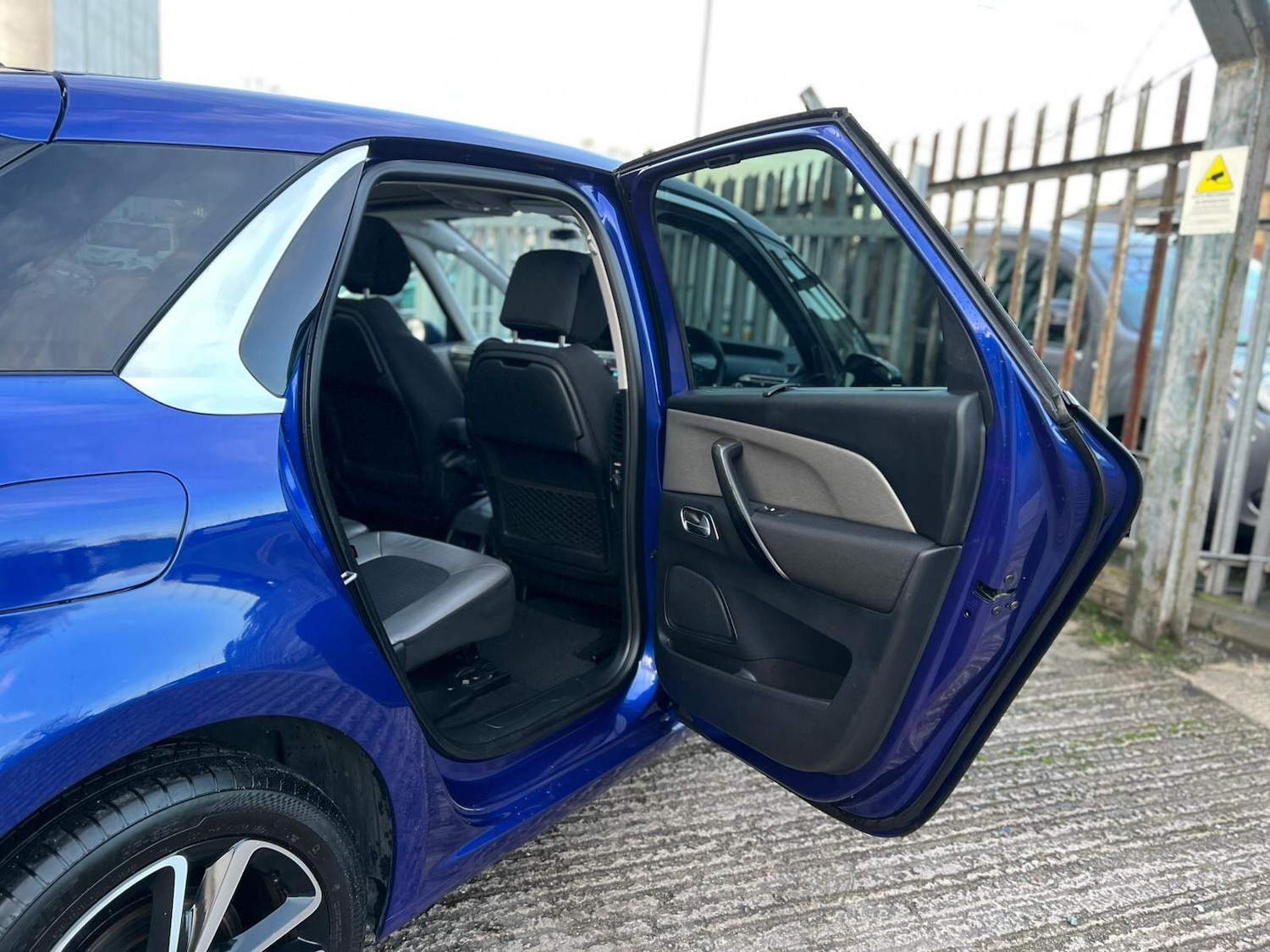 Used Citroen C4 Picasso 2018 for sale - 76976438: Photo 57