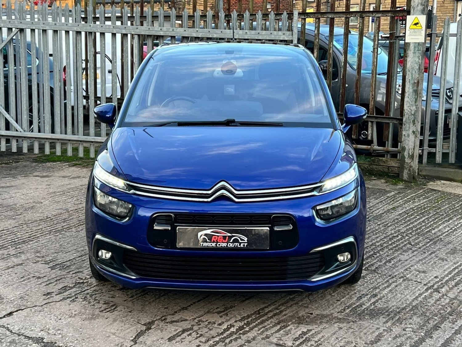 Used Citroen C4 Picasso 2018 for sale - 77249753: Photo 10