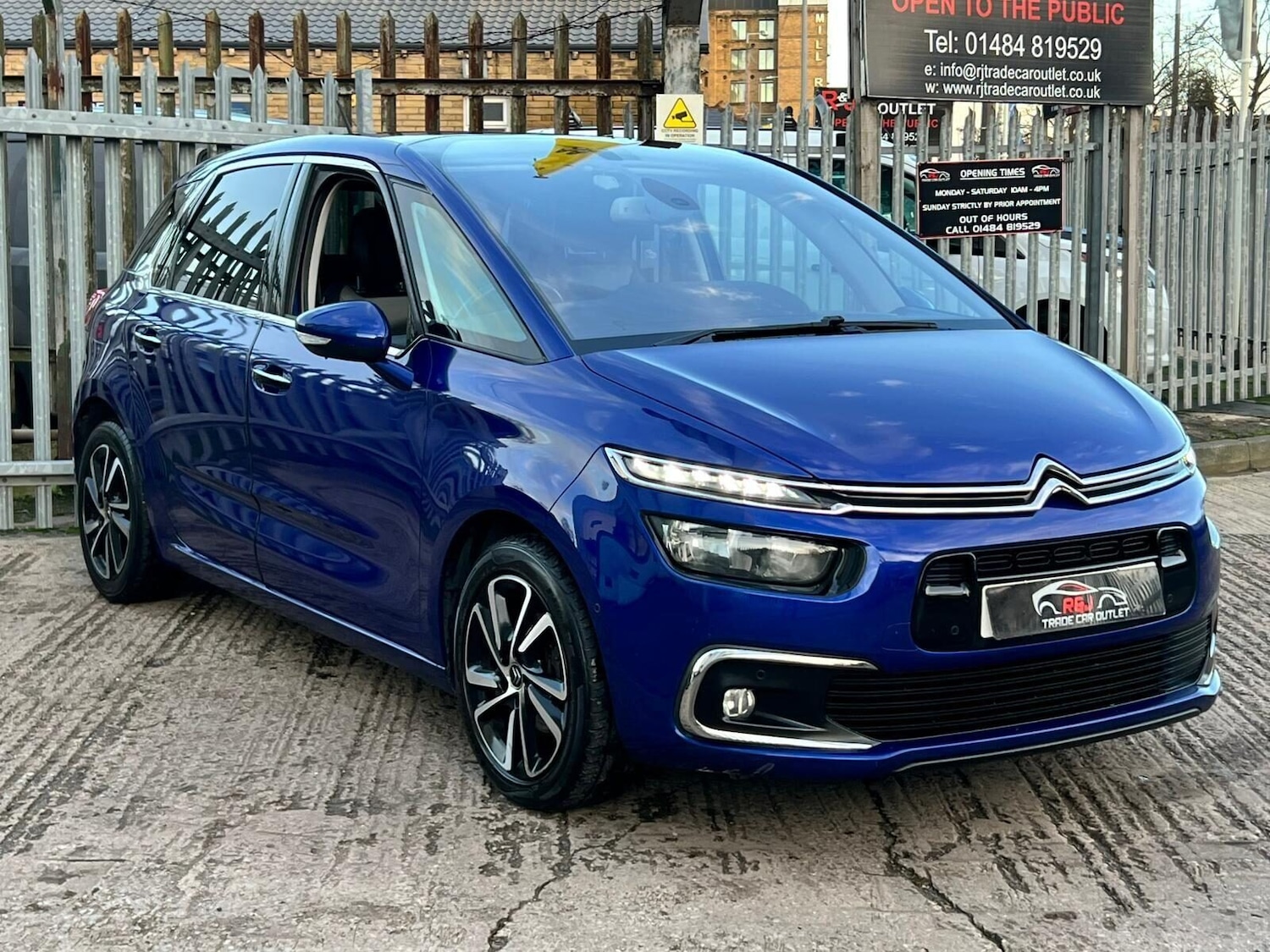 Used Citroen C4 Picasso 2018 for sale - 77249753: Photo 5