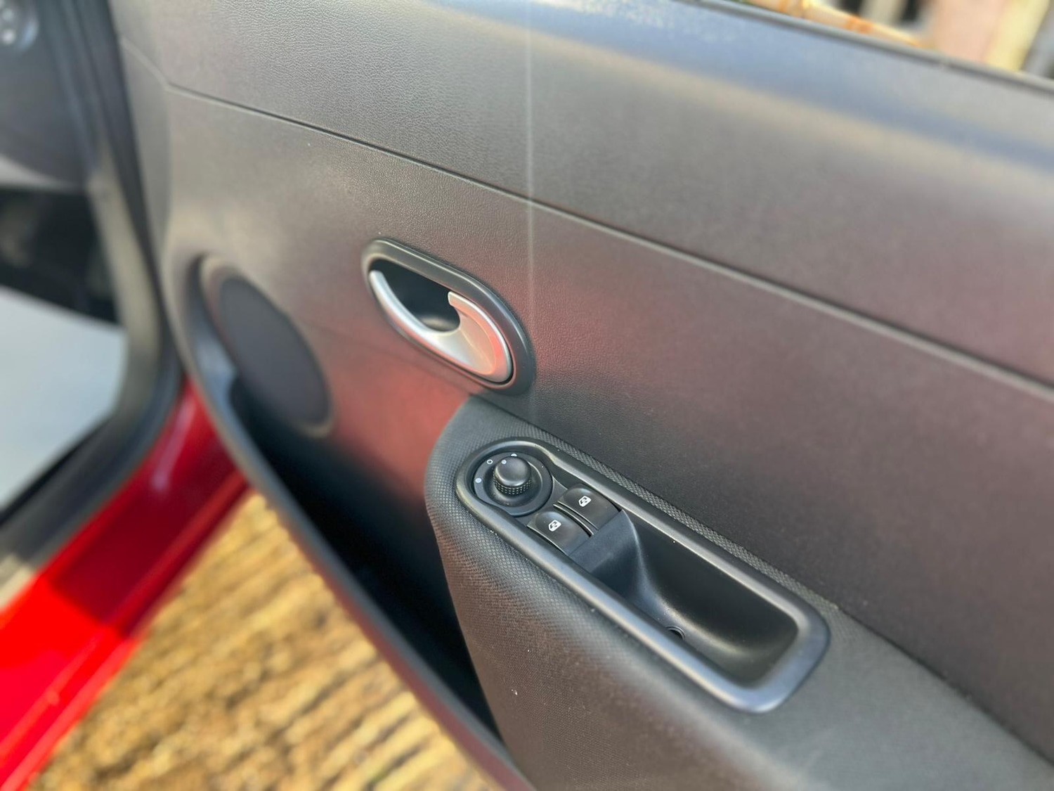 Used Renault Clio 2010 for sale - 77216282: Photo 42