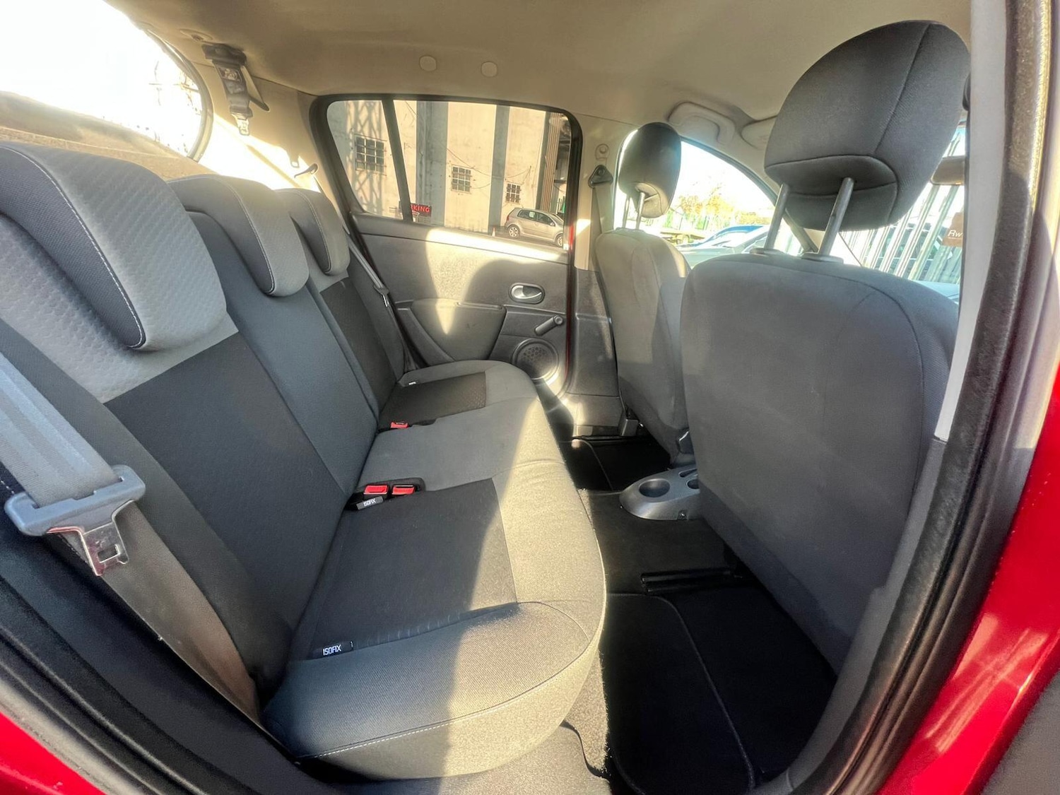 Used Renault Clio 2010 for sale - 77216282: Photo 47