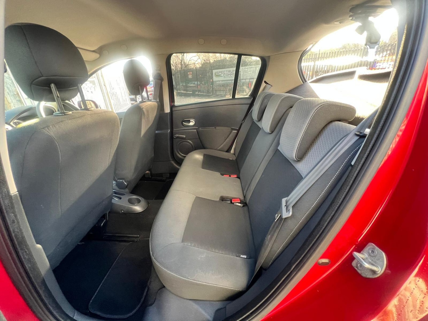 Used Renault Clio 2010 for sale - 77216282: Photo 58