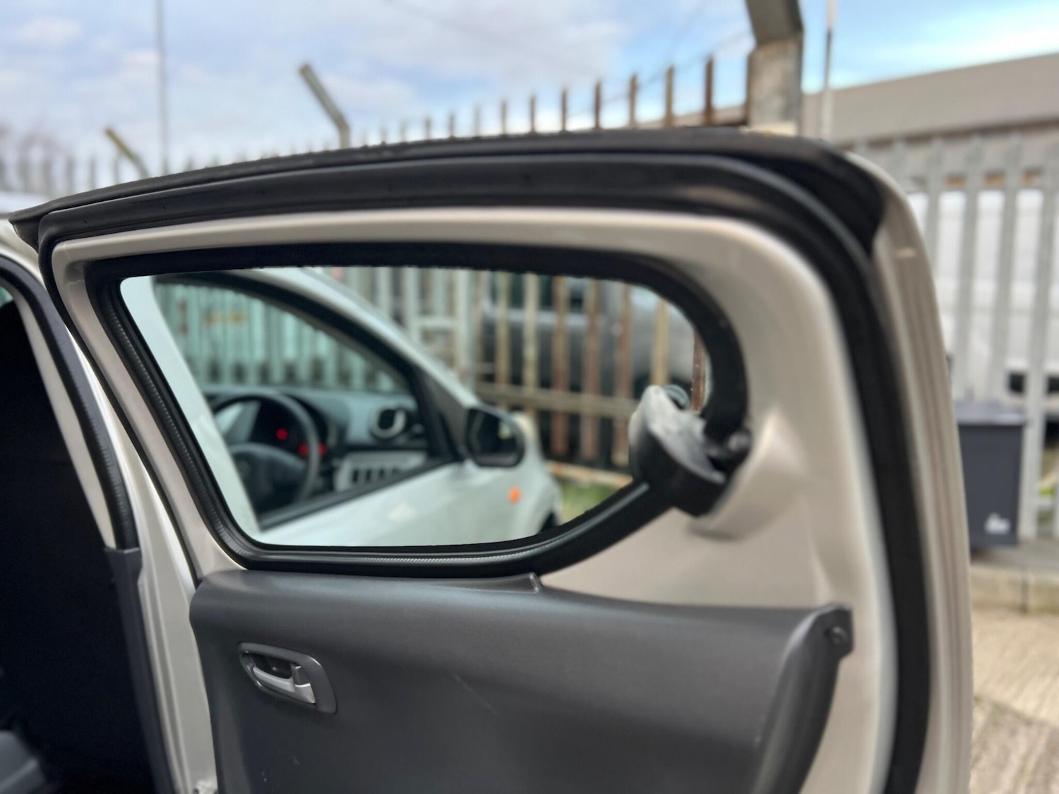 Used Suzuki Alto 2010 for sale - 76952365: Photo 47