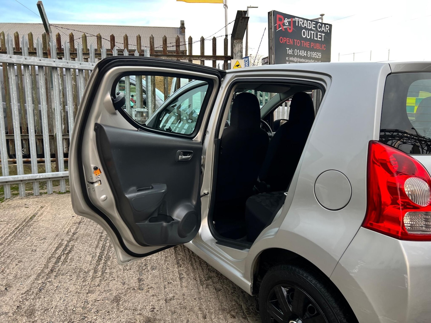 Used Suzuki Alto 2010 for sale - 76952365: Photo 60