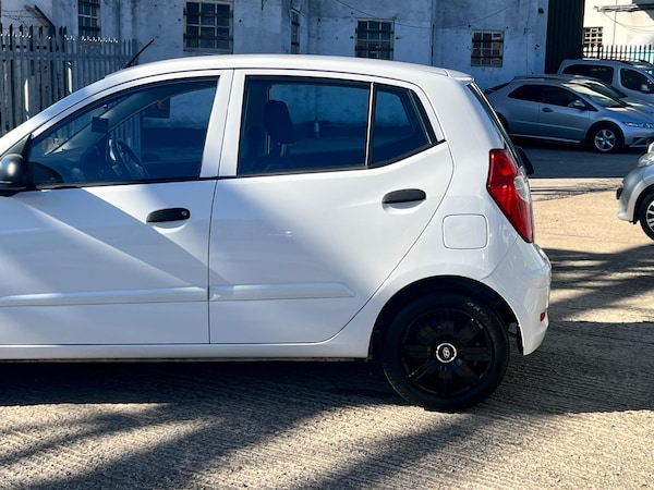 Used Hyundai i10 2013 for sale - 76031845: Photo 18