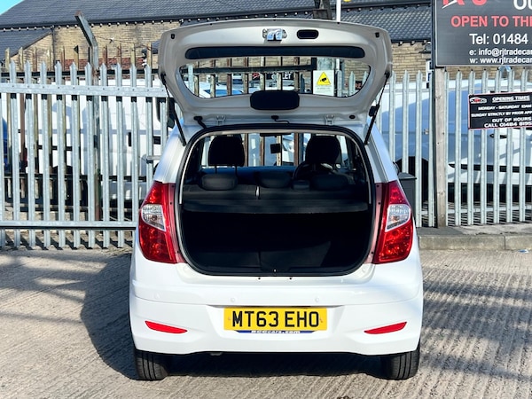 Used Hyundai i10 2013 for sale - 76031845: Photo 22