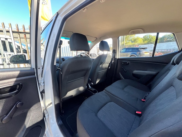 Used Hyundai i10 2013 for sale - 76031845: Photo 51