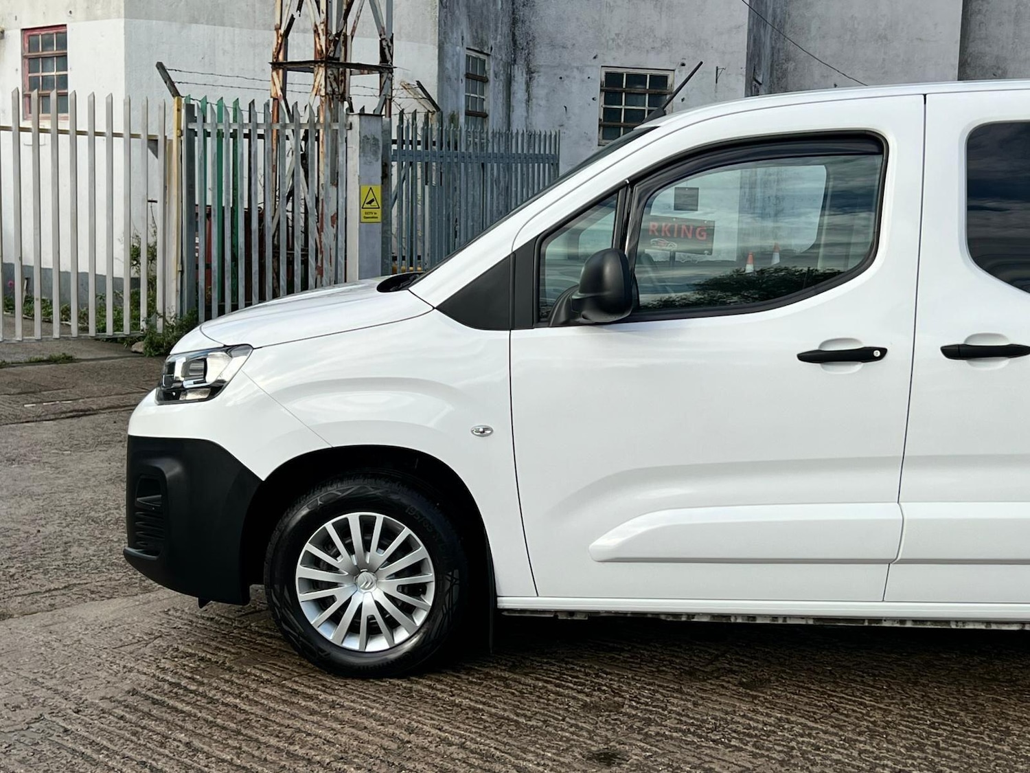 Used Citroen Berlingo 2019 for sale - 76715617: Photo 18