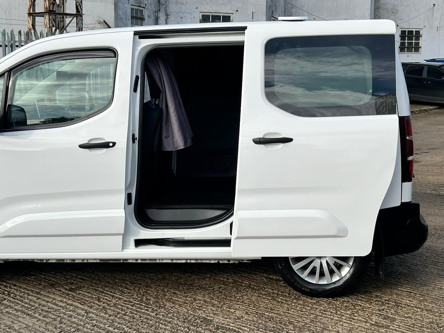 Used Citroen Berlingo 2019 for sale - 76715617: Photo 20