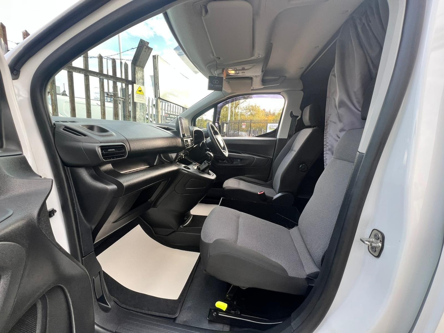 Used Citroen Berlingo 2019 for sale - 76715617: Photo 51