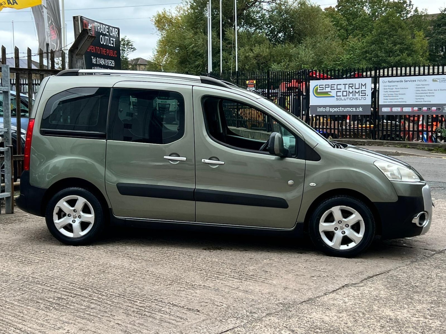 Used Peugeot Partner Tepee 2012 for sale - 76537617: Photo 12