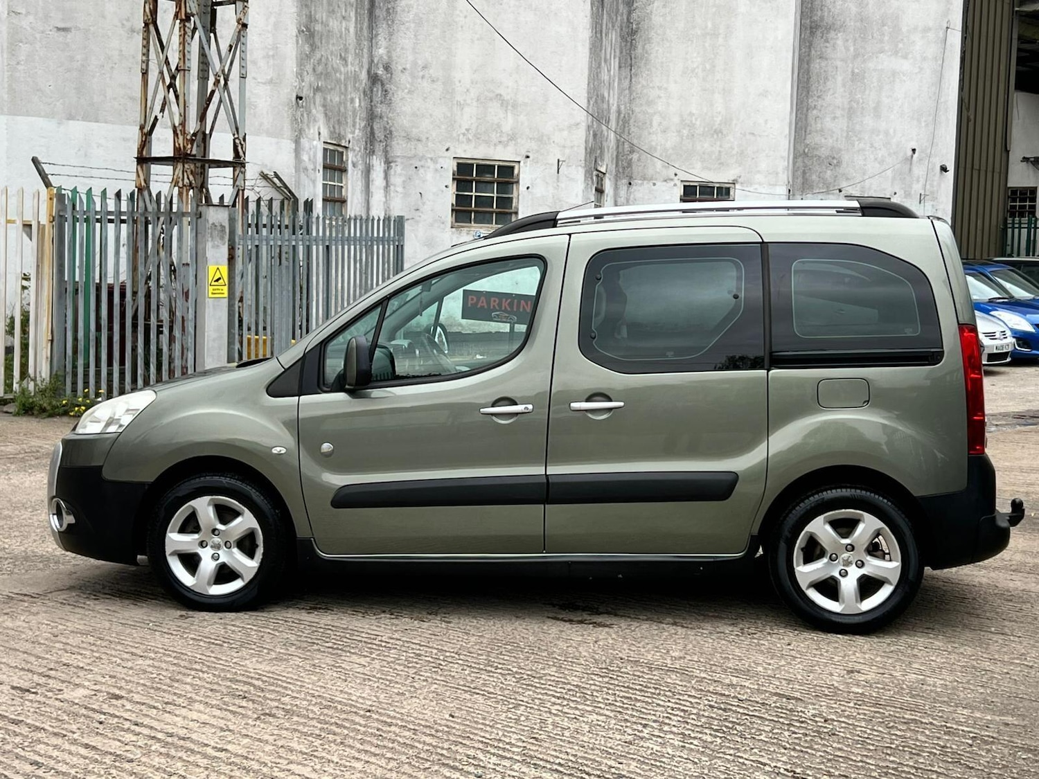 Used Peugeot Partner Tepee 2012 for sale - 76537617: Photo 13