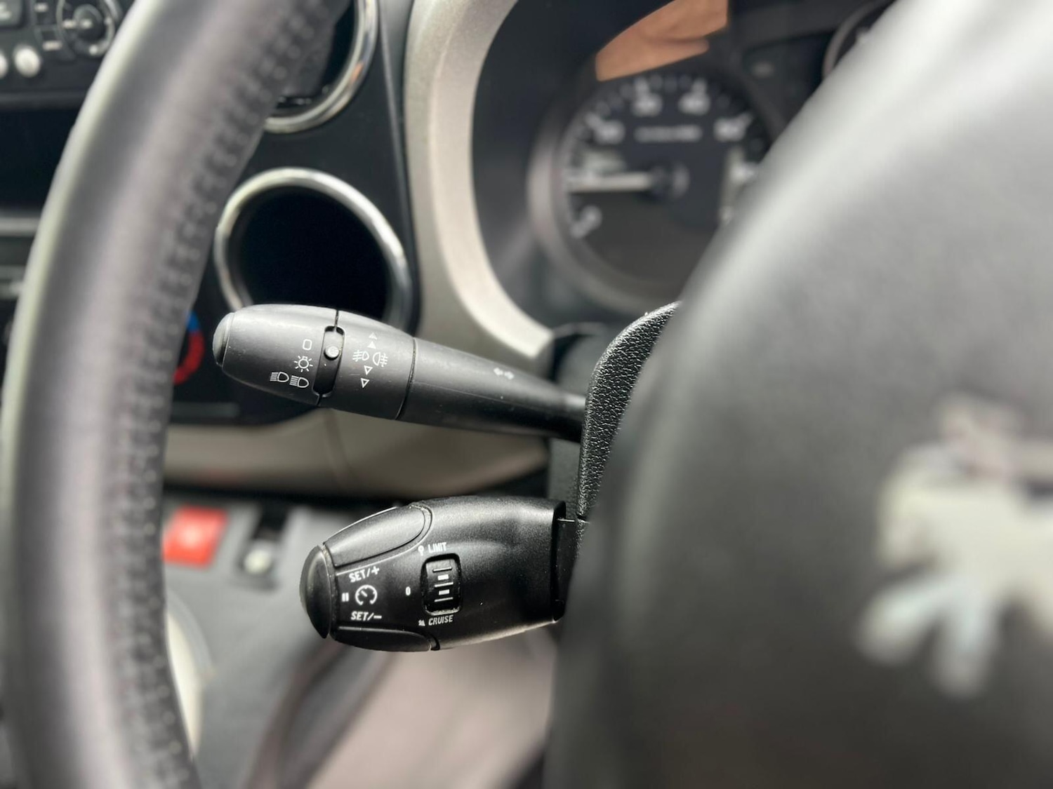 Used Peugeot Partner Tepee 2012 for sale - 76537617: Photo 37