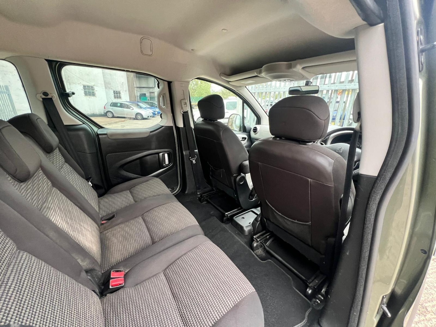 Used Peugeot Partner Tepee 2012 for sale - 76537617: Photo 45