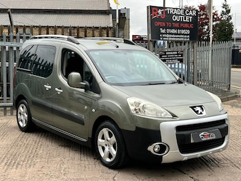 Used Peugeot Partner Tepee 2012 for sale - 76537617: Photo