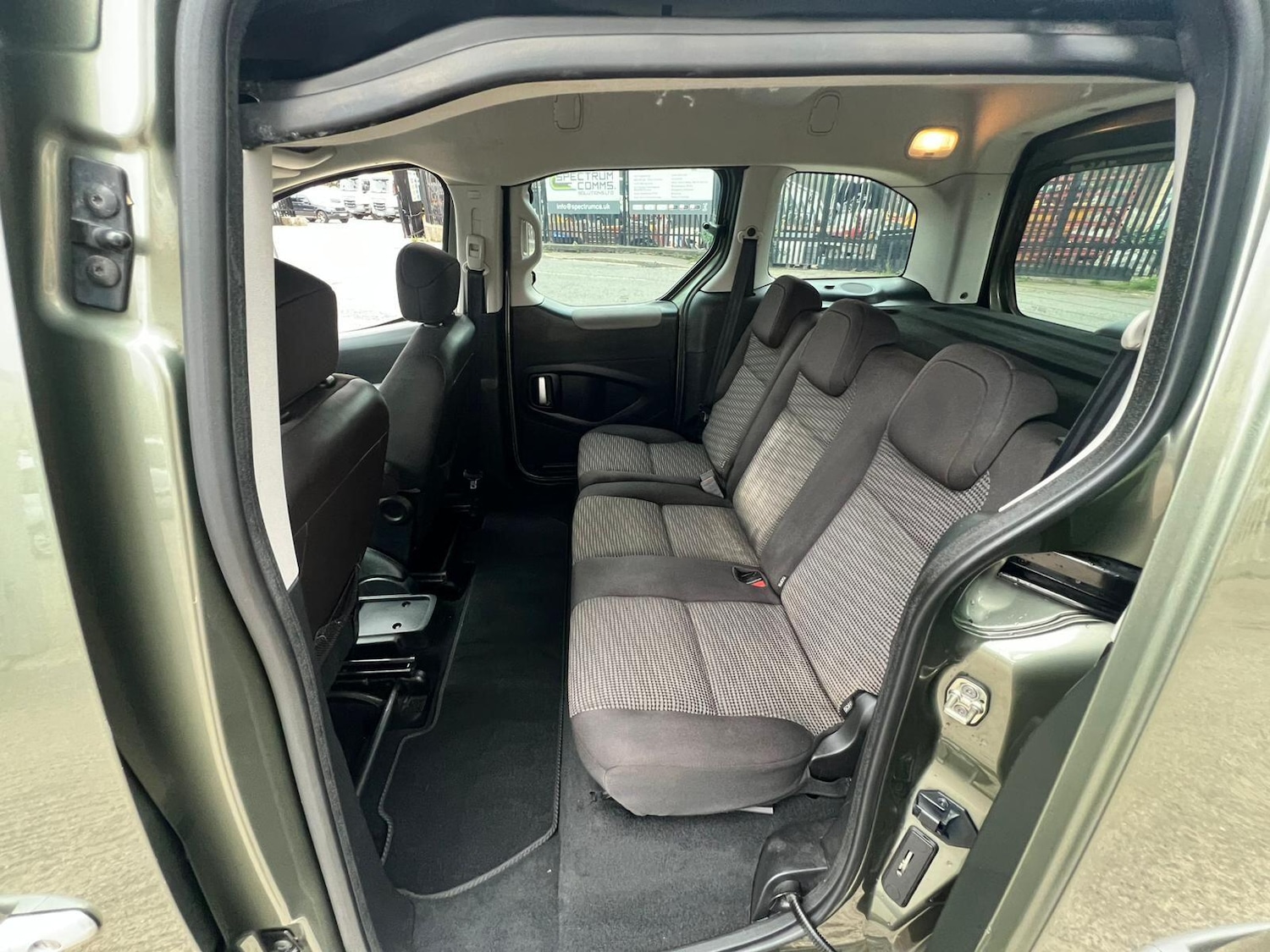 Used Peugeot Partner Tepee 2012 for sale - 76537617: Photo 56