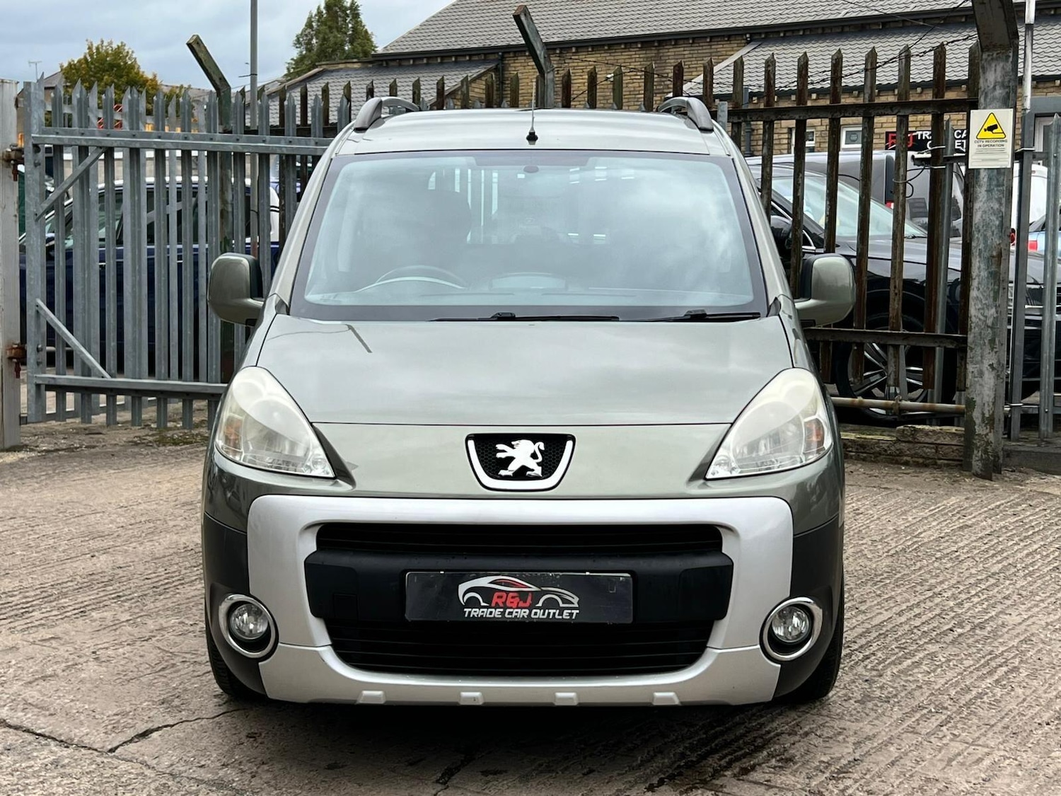 Used Peugeot Partner Tepee 2012 for sale - 76537617: Photo 8