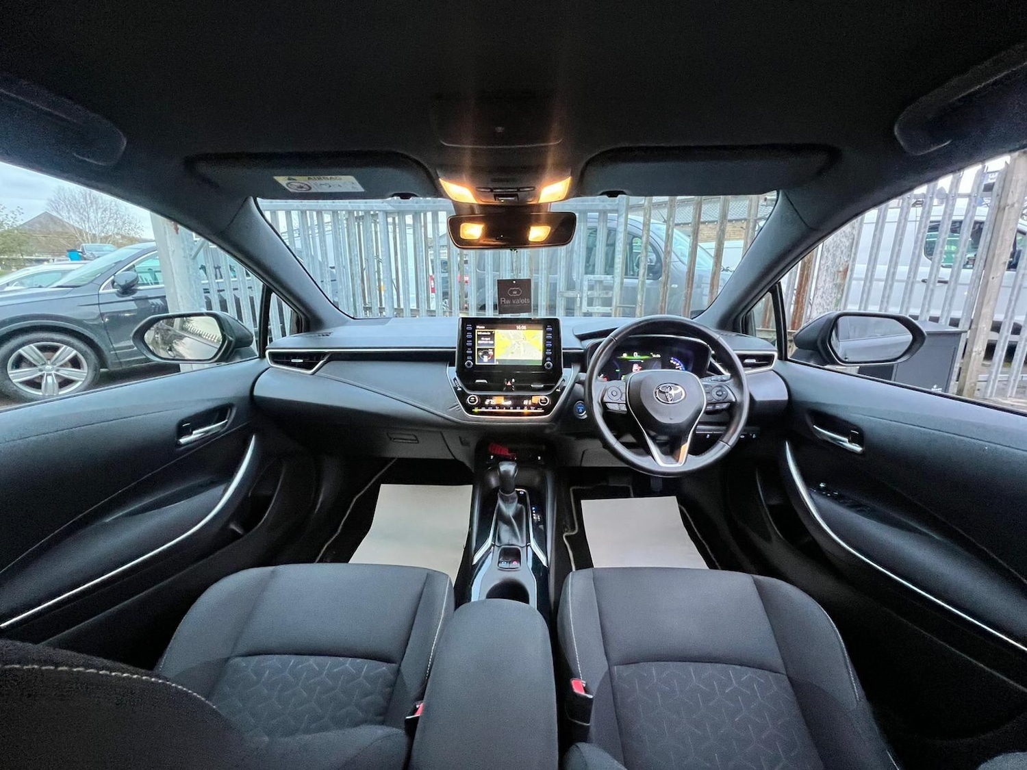 Used Toyota Corolla 2019 for sale - 76715303: Photo 27