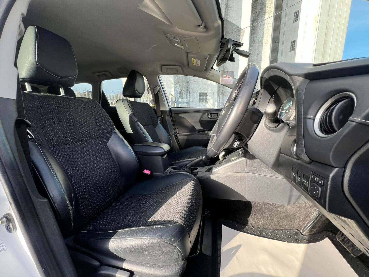 Used Toyota Auris 2015 for sale - 77190388: Photo 32