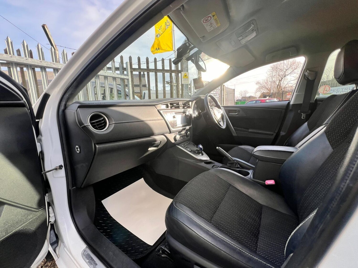 Used Toyota Auris 2015 for sale - 77190388: Photo 54