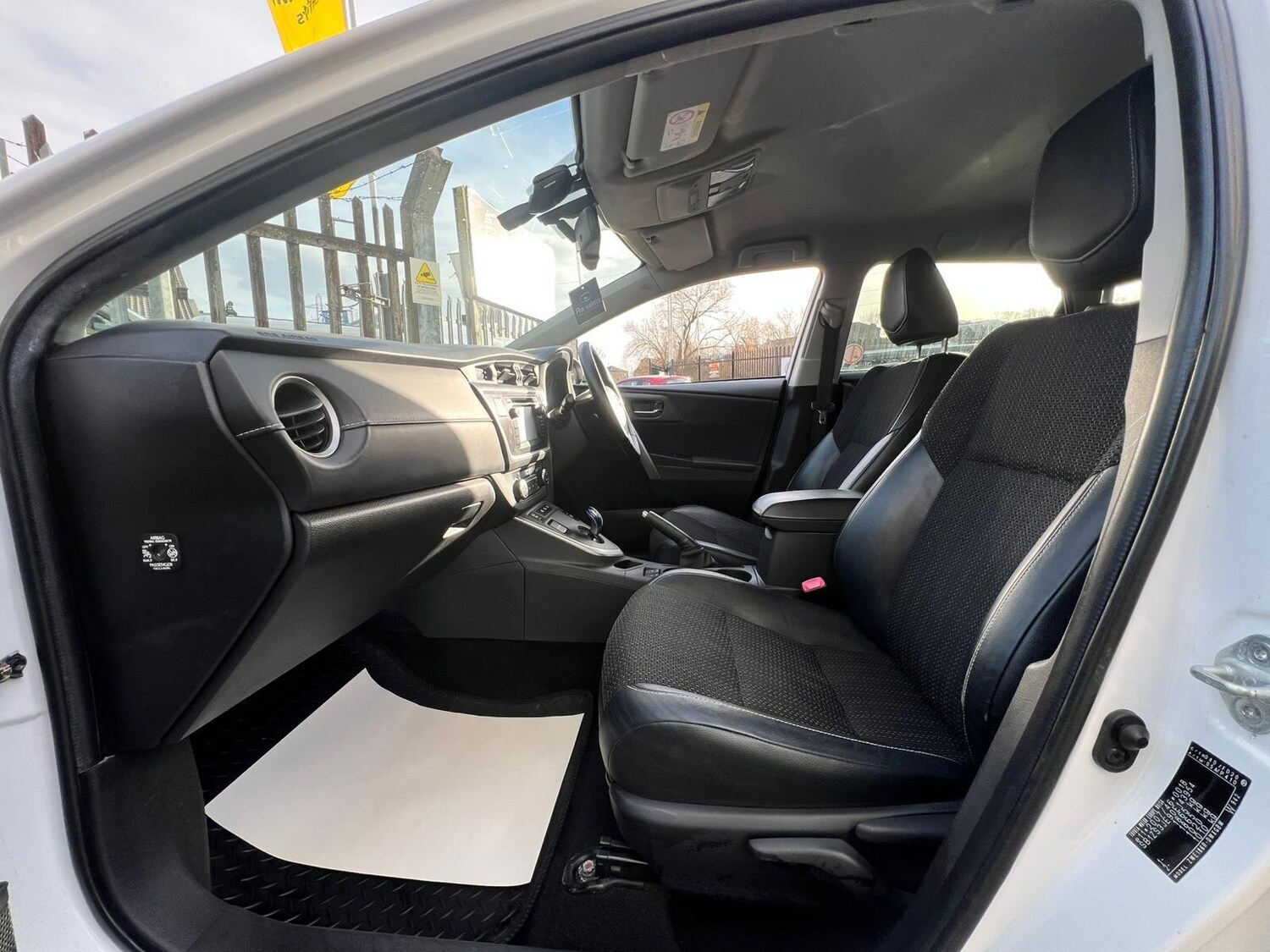 Used Toyota Auris 2015 for sale - 77190388: Photo 55