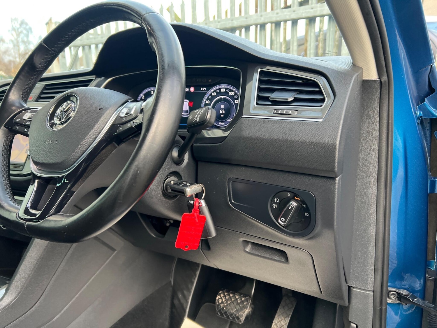 Used Volkswagen Tiguan 2017 for sale - 76953554: Photo 38