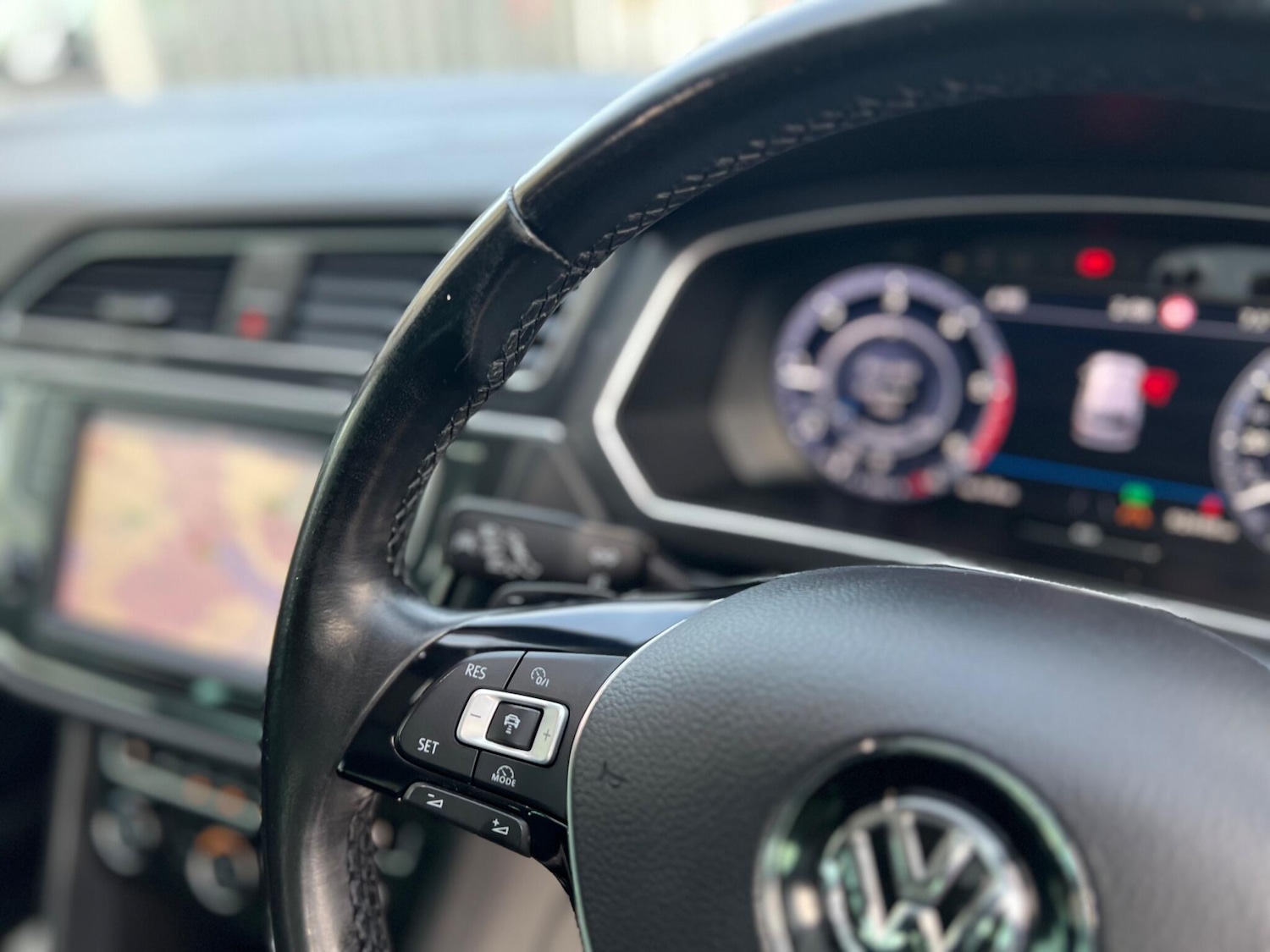 Used Volkswagen Tiguan 2017 for sale - 76953554: Photo 40