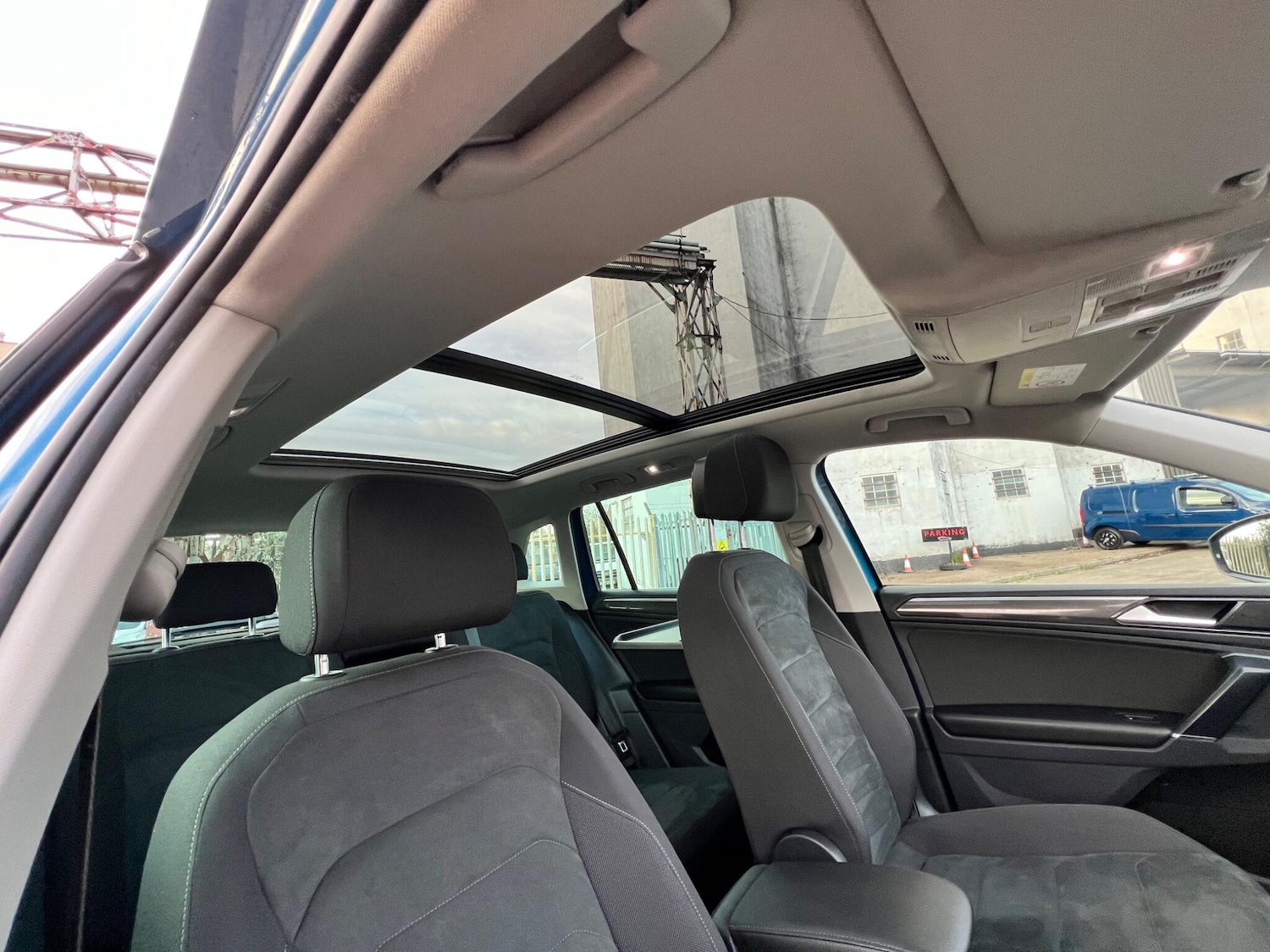 Used Volkswagen Tiguan 2017 for sale - 76953554: Photo 44