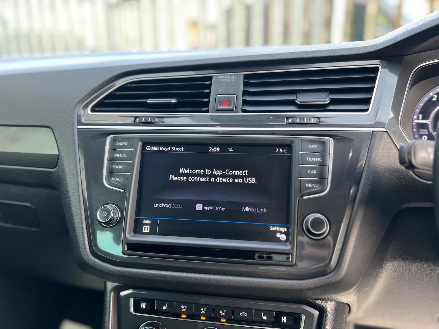 Used Volkswagen Tiguan 2017 for sale - 76953554: Photo 47