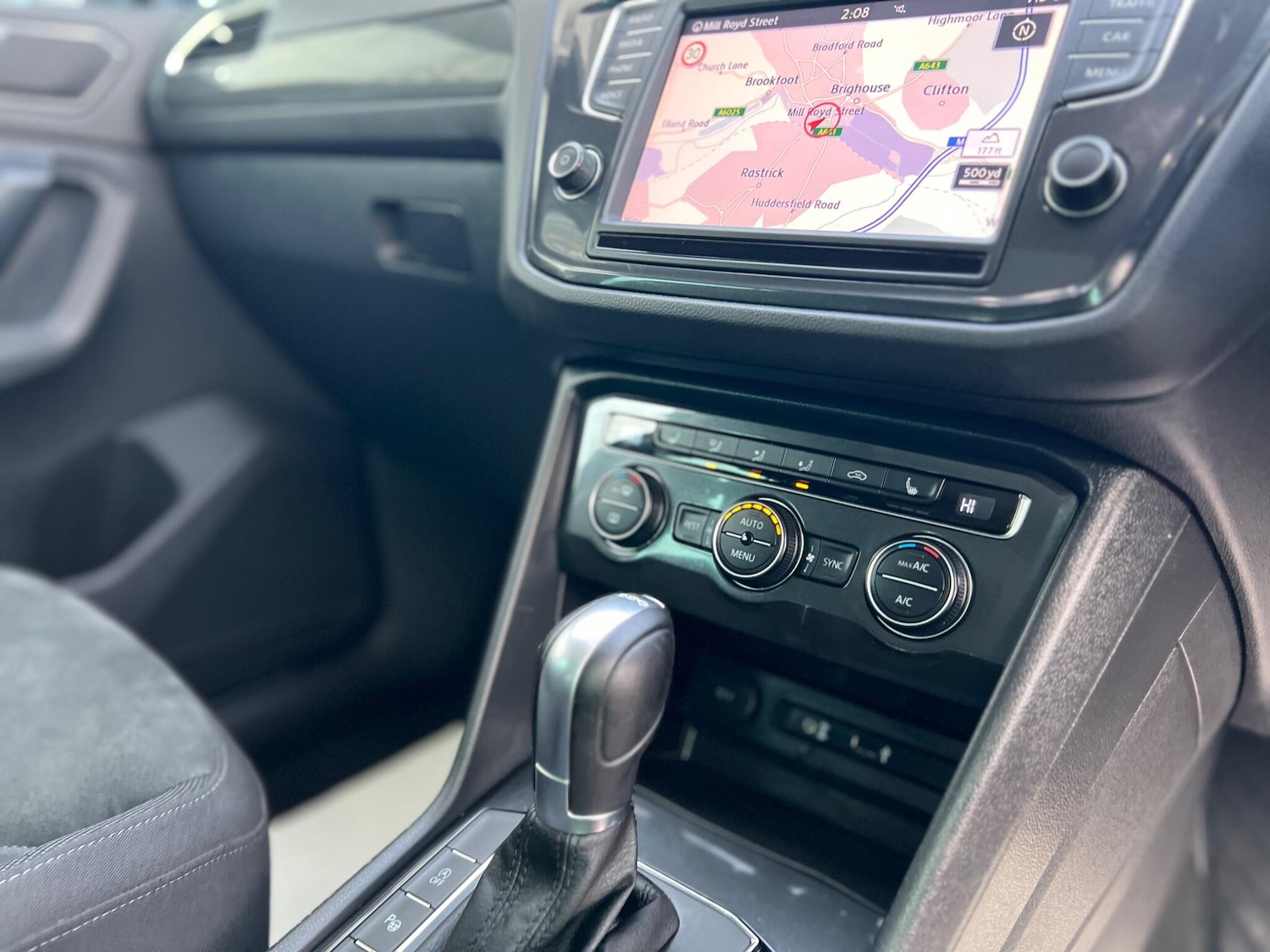 Used Volkswagen Tiguan 2017 for sale - 76953554: Photo 49