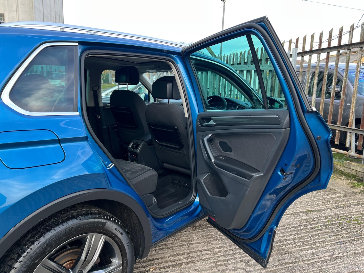Used Volkswagen Tiguan 2017 for sale - 76953554: Photo 71