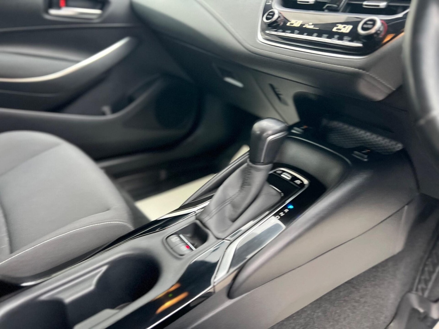 Used Toyota Corolla 2019 for sale - 77249697: Photo 39