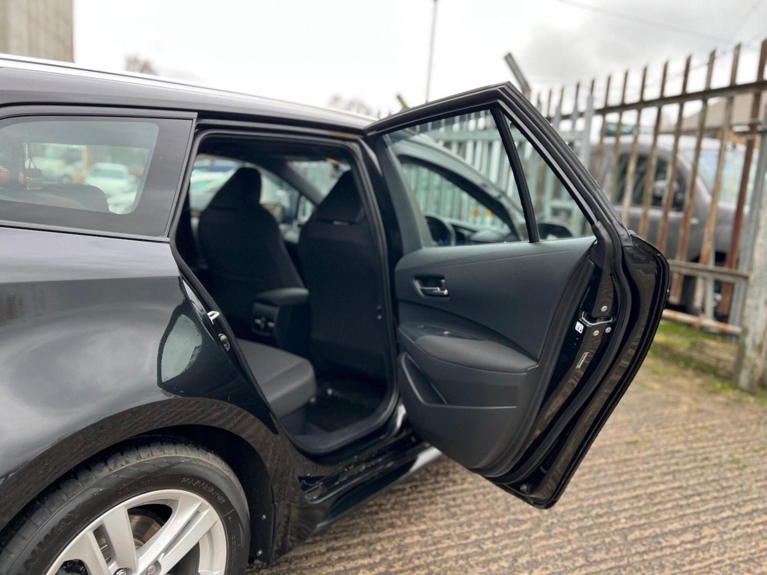 Used Toyota Corolla 2019 for sale - 77249697: Photo 55