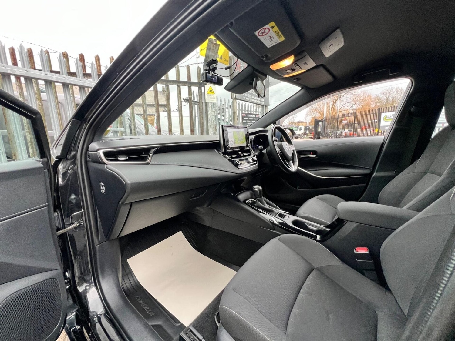 Used Toyota Corolla 2019 for sale - 77249697: Photo 57