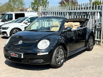 Used Volkswagen Beetle 2010 for sale - 78381125: Photo