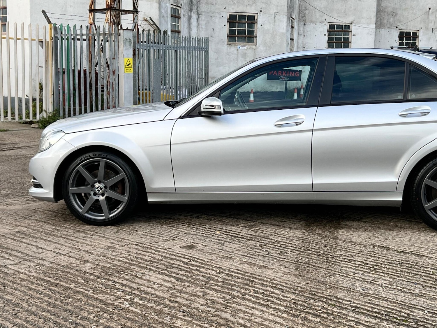 Used Mercedes-Benz C Class 2013 for sale - 76952390: Photo 14