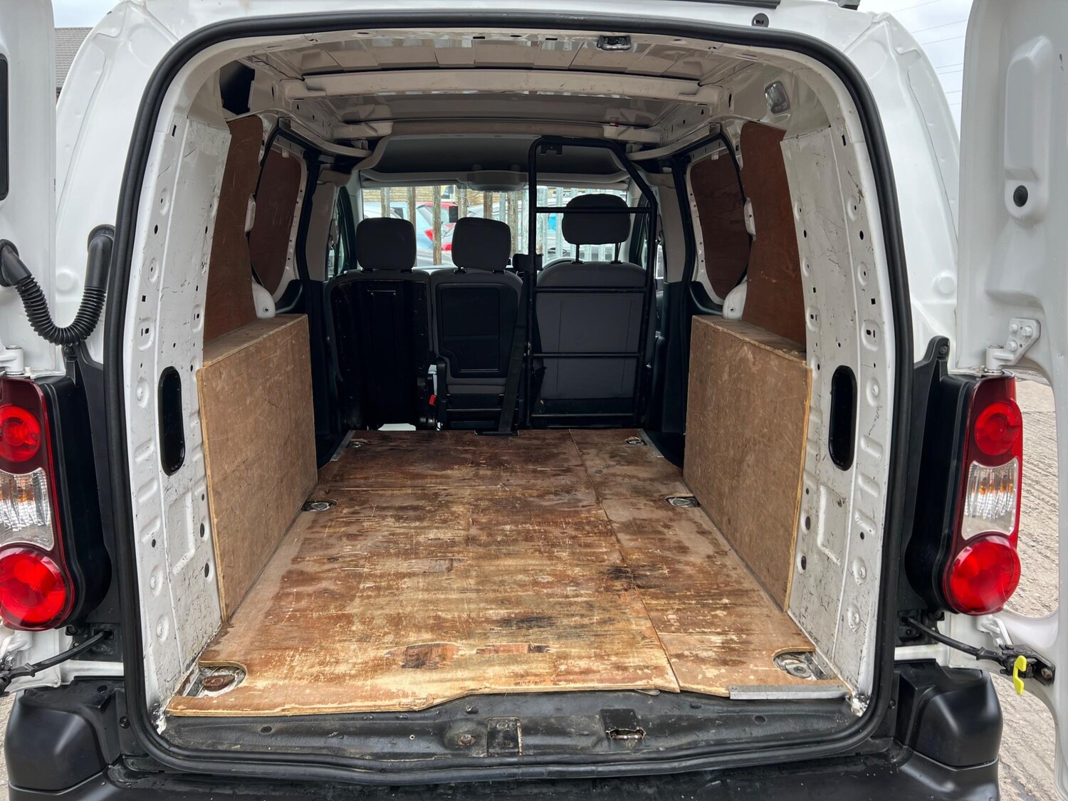 Vehicle 25