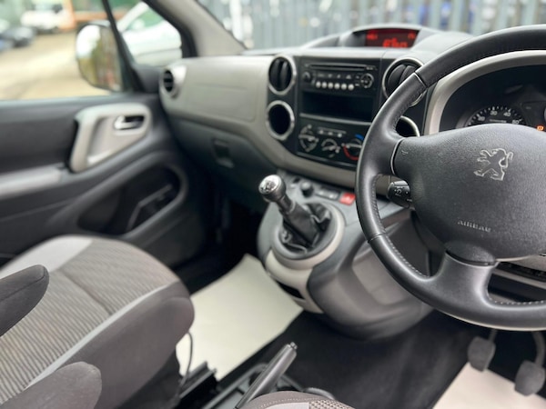 Used Peugeot Partner Tepee 2012 for sale - 76214233: Photo 38
