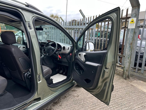 Used Peugeot Partner Tepee 2012 for sale - 76214233: Photo 43