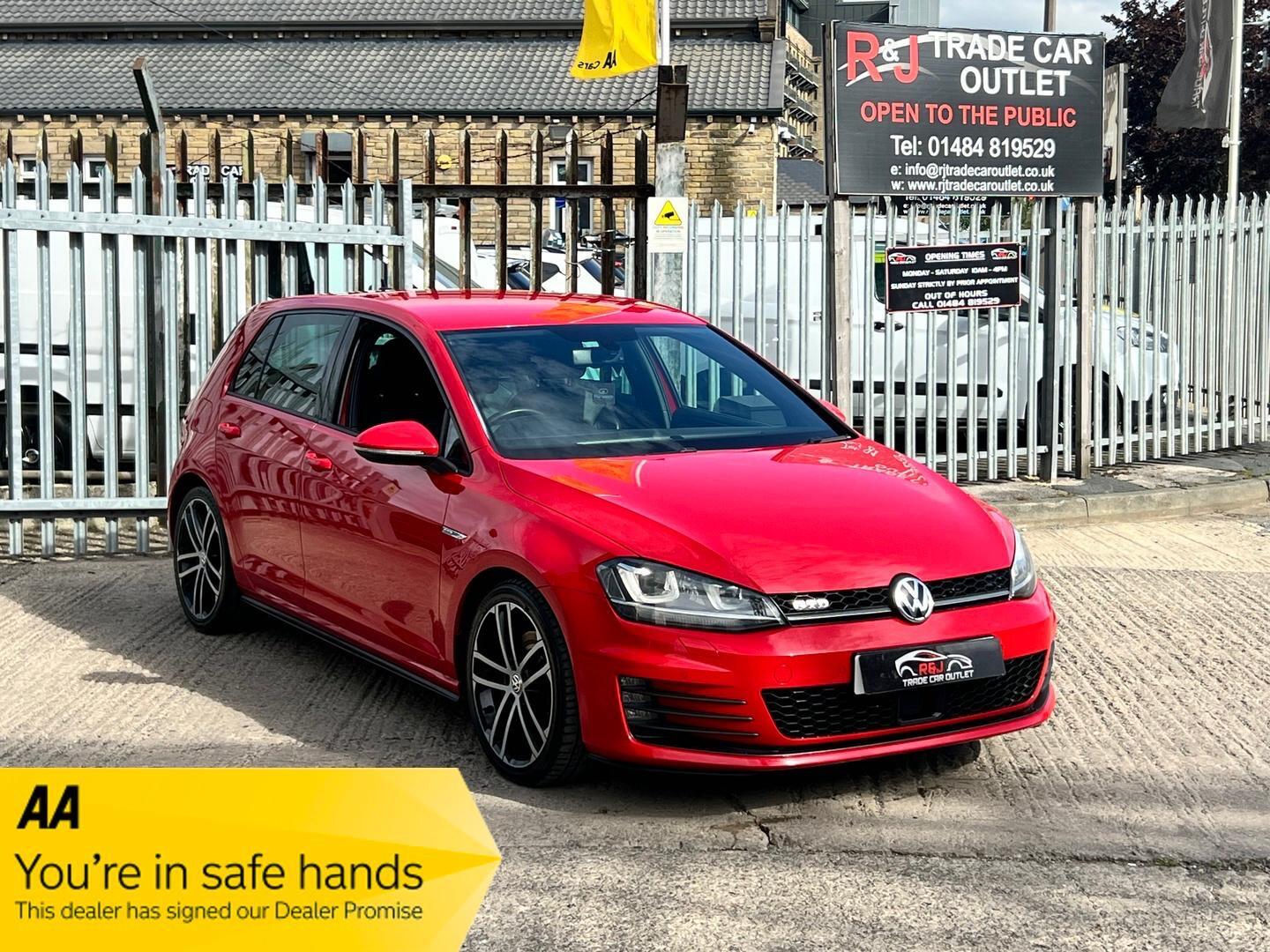 Used Volkswagen Golf 2015 for sale - 76572091: Photo 1