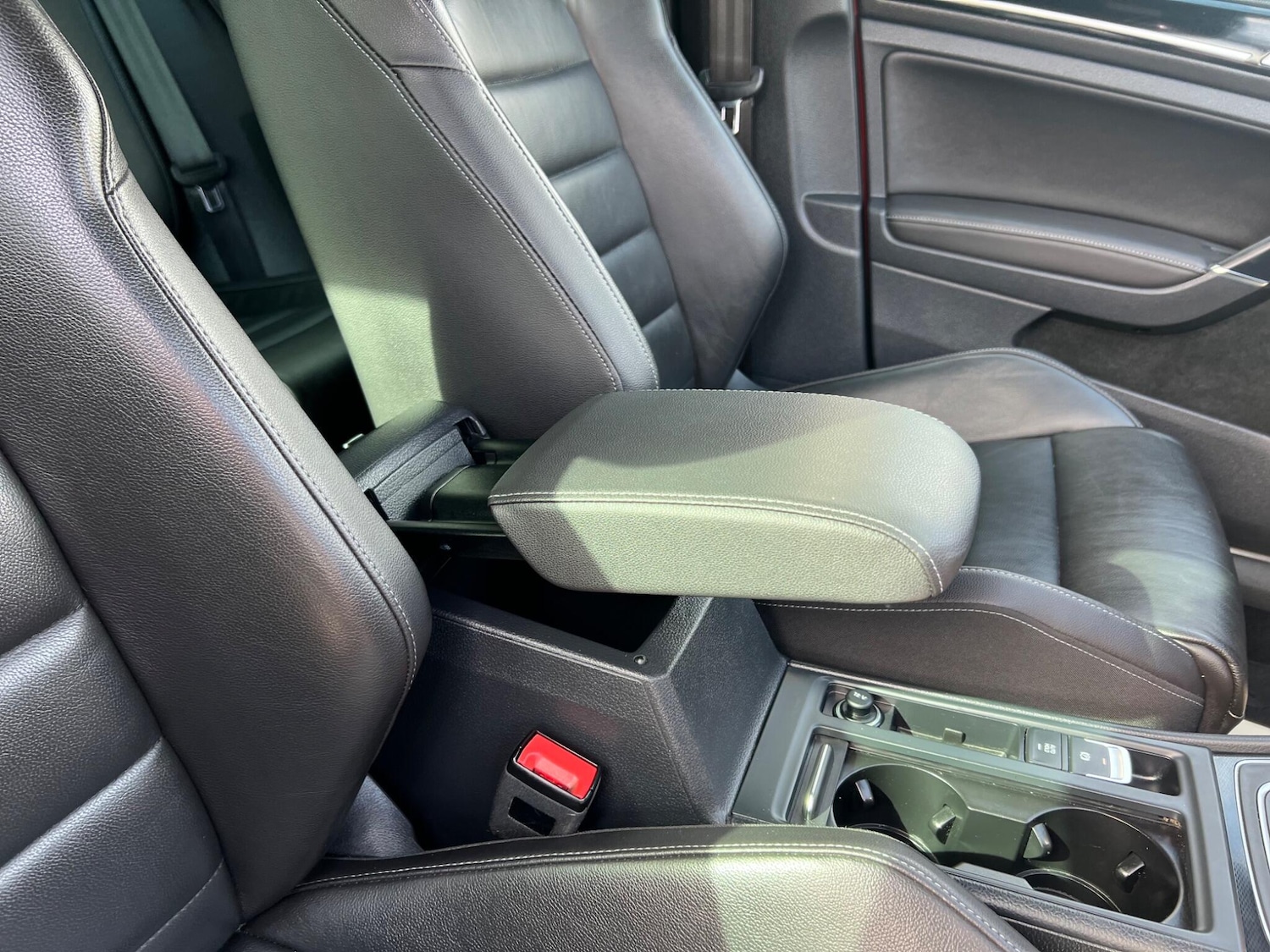 Used Volkswagen Golf 2015 for sale - 76572091: Photo 31