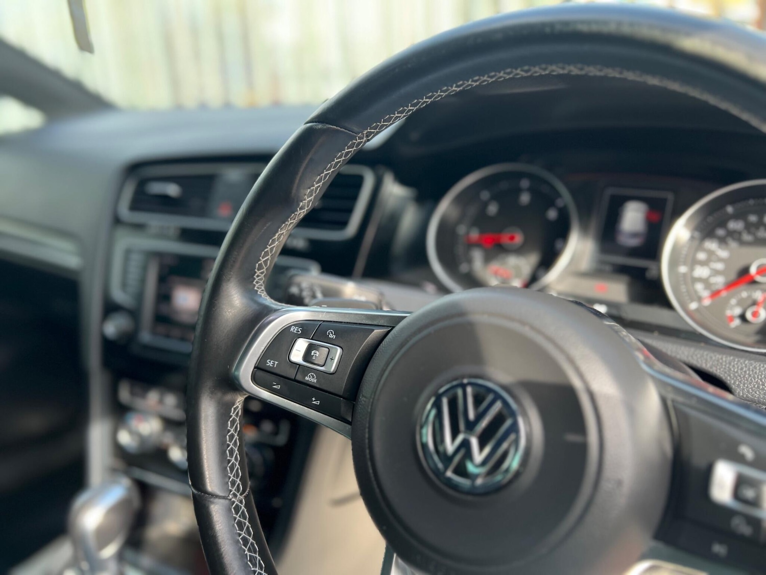 Used Volkswagen Golf 2015 for sale - 76572091: Photo 38