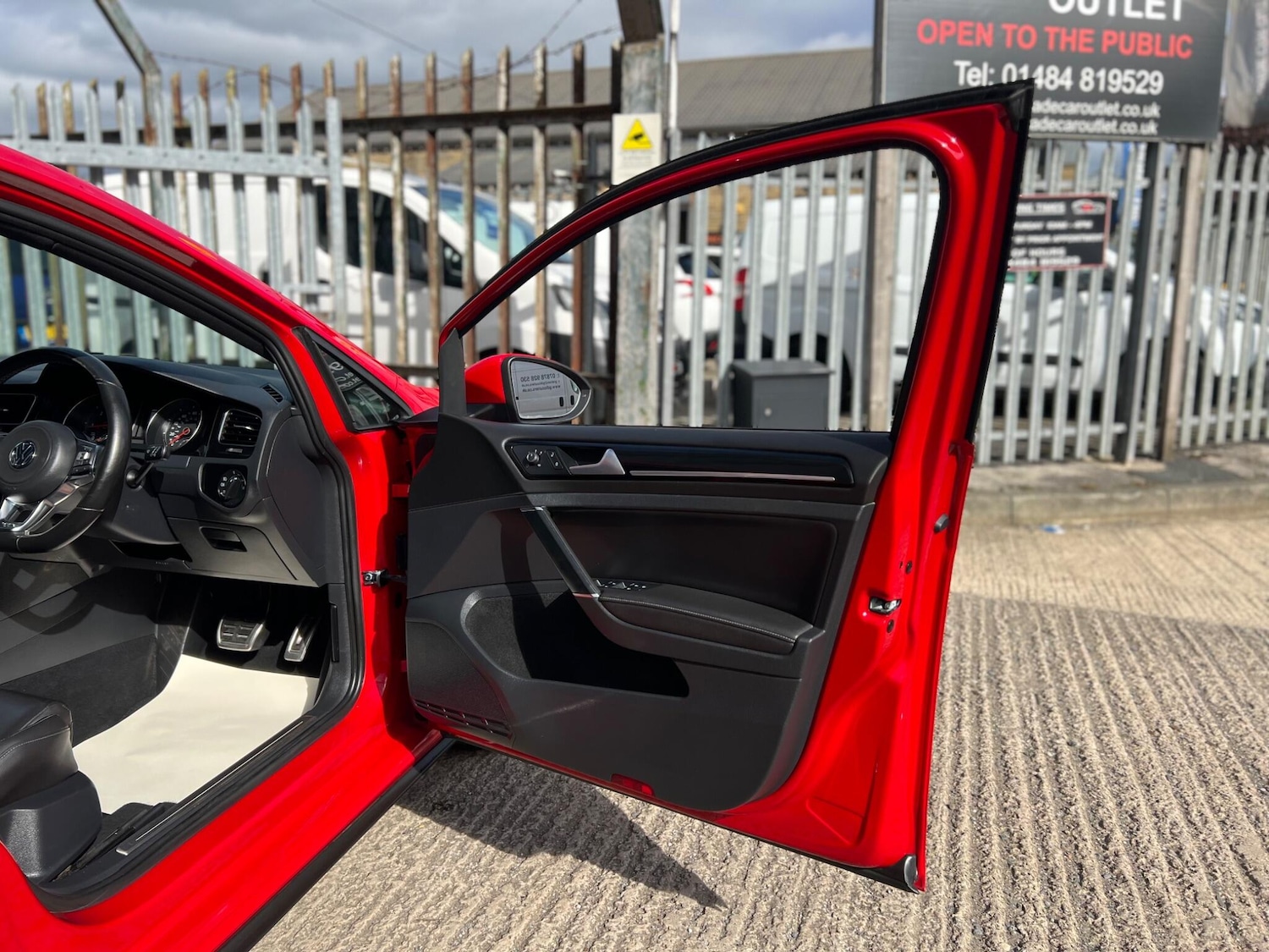 Used Volkswagen Golf 2015 for sale - 76572091: Photo 51