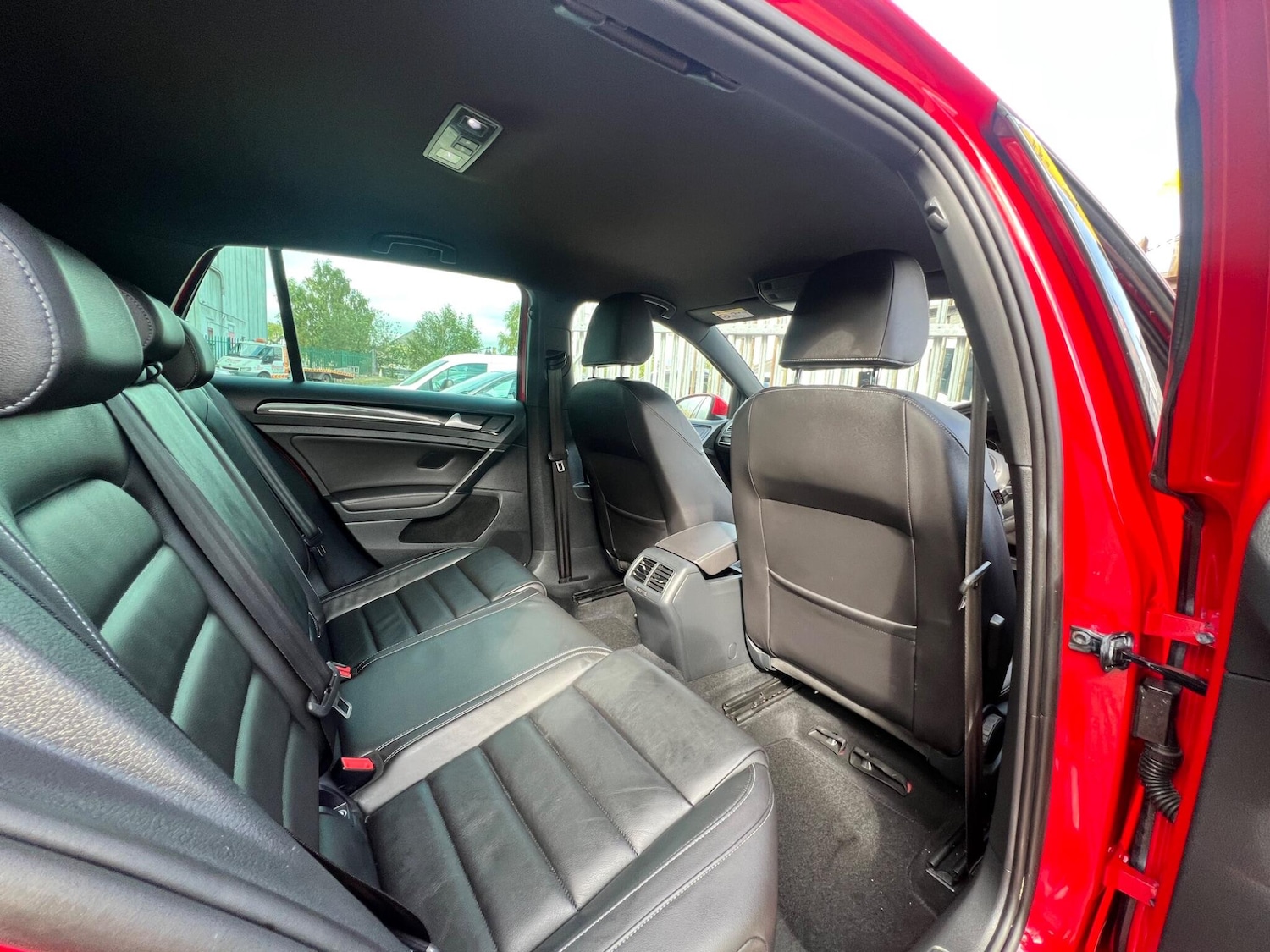 Used Volkswagen Golf 2015 for sale - 76572091: Photo 53