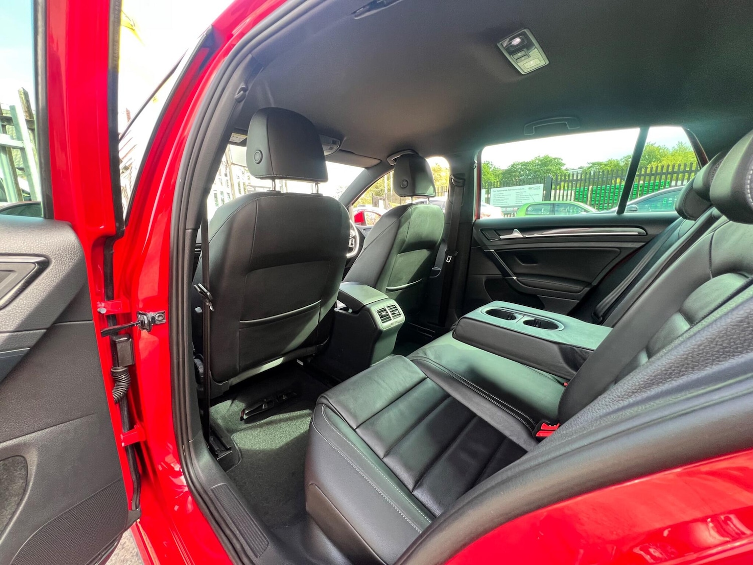 Used Volkswagen Golf 2015 for sale - 76572091: Photo 65