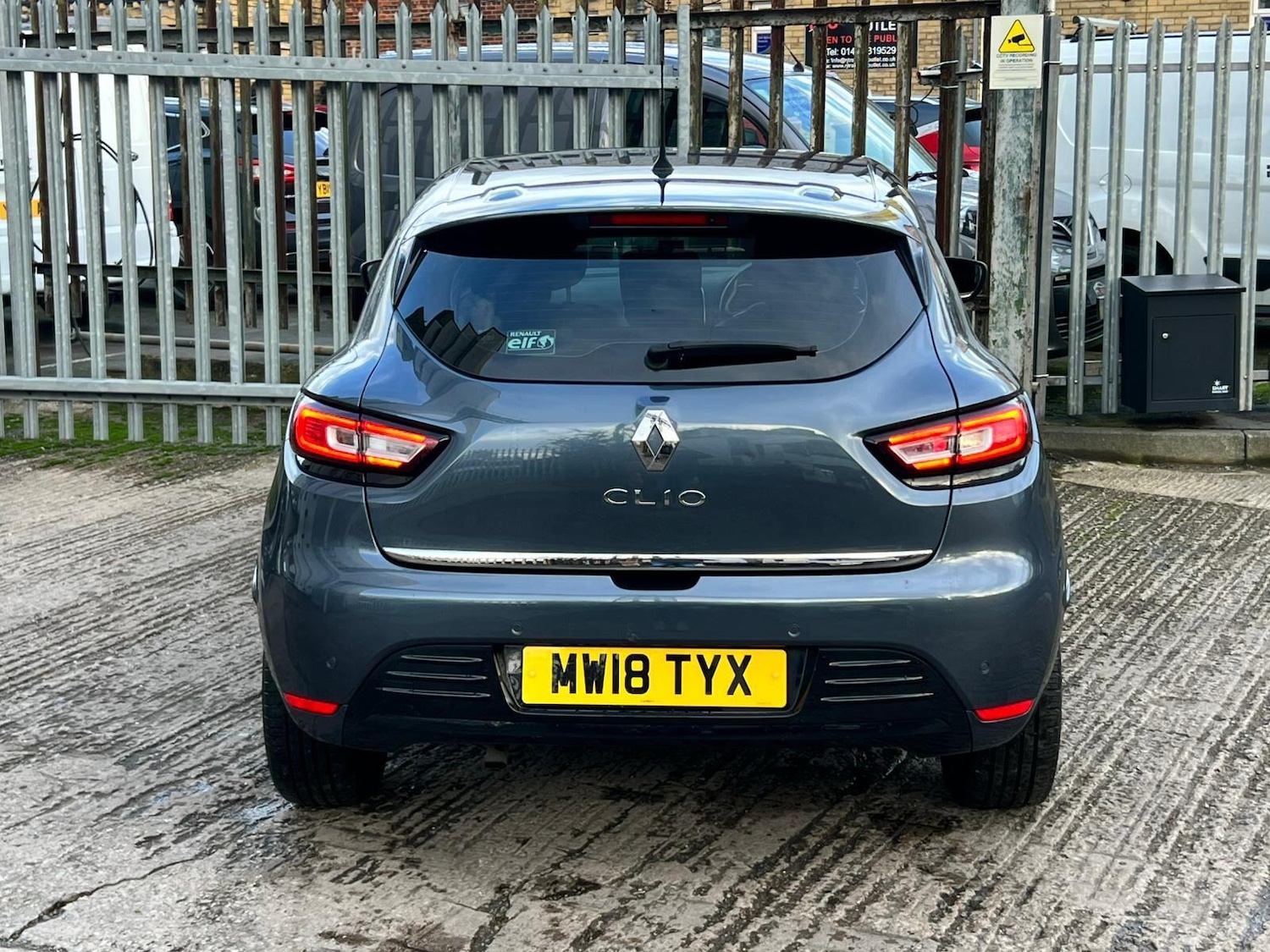 Used Renault Clio 2018 for sale - 76849980: Photo 17