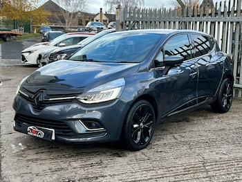 Used Renault Clio 2018 for sale - 76849980: Photo