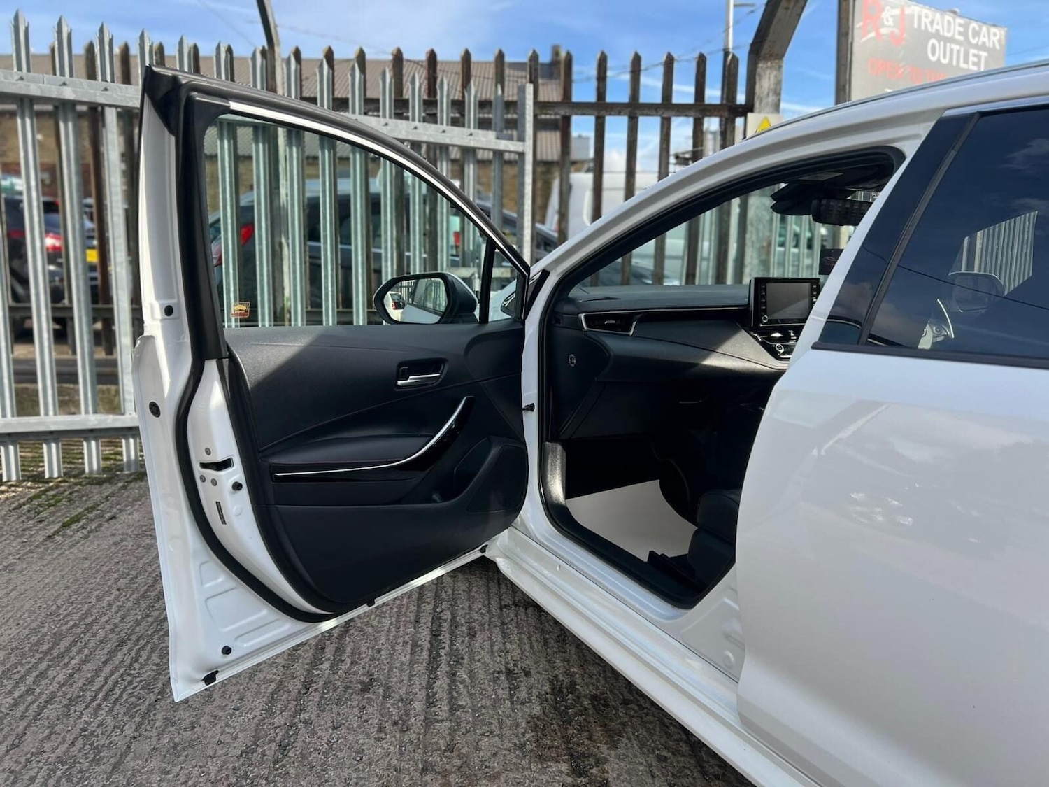 Used Toyota Corolla 2019 for sale - 77249732: Photo 61